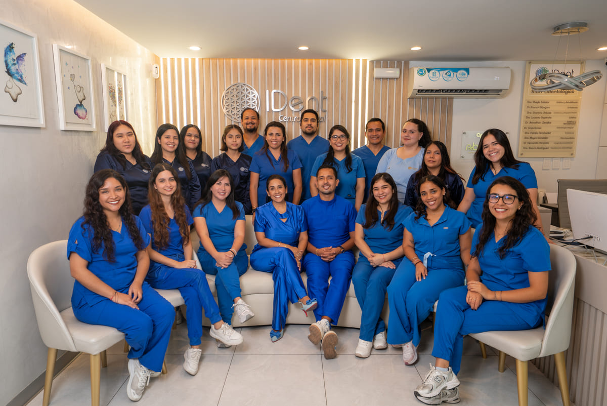 Equipo Medico IDent Centro Dental